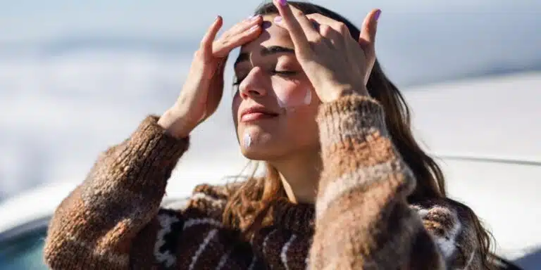 Dermatológ: Ochranné krémy s SPF 50 nás chránia pred spálením pokožky približne počas dvoch hodín.